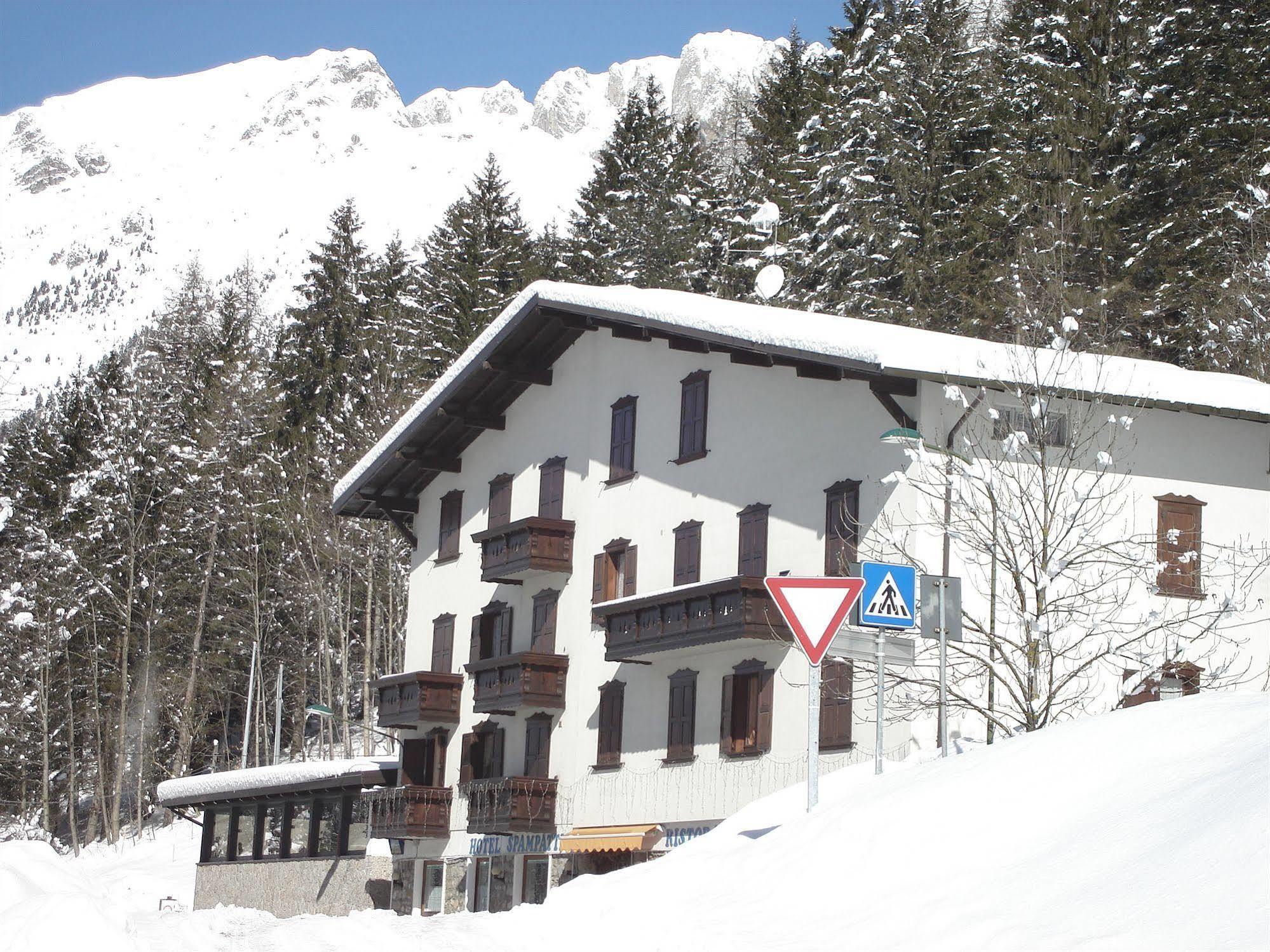Hotel Spampatti Castione della Presolana Exterior photo